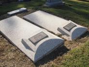 OK, Grove, Olympus Cemetery, Family Plot, Whitaker, Harold Bryan & Lenola P.