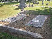 OK, Grove, Olympus Cemetery, Bates, Wesley A. & Della L. Family Plot