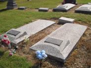 OK, Grove, Olympus Cemetery, Walker, Emmett & Martha Jane Family Plot