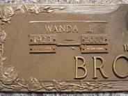 OK, Grove, Olympus Cemetery, Broyles, Wanda J. Headstone (Close Up)