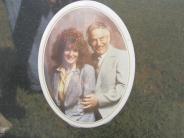 OK, Grove, Olympus Cemetery, Headstone Portrait, Powers, Wilson Francis "Bill" & Betty Lou