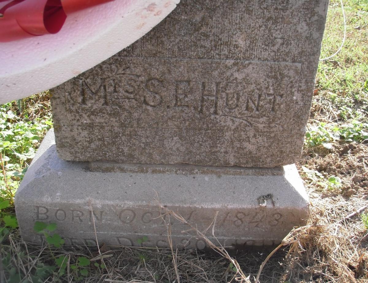 OK, Grove, Olympus Cemetery, Headstone, Hunt, Mrs. S. E.