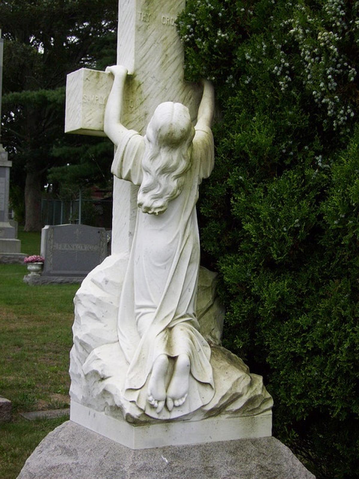 OK, Grove, Headstone Symbols and Meanings, Woman Clinging to Cross
