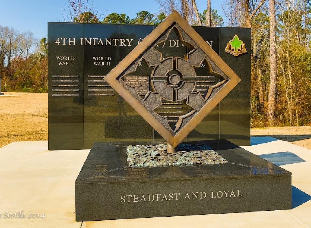 OK, Grove, Headstone Symbols and Meanings, United States Army 4th Infantry Division (Ivy)