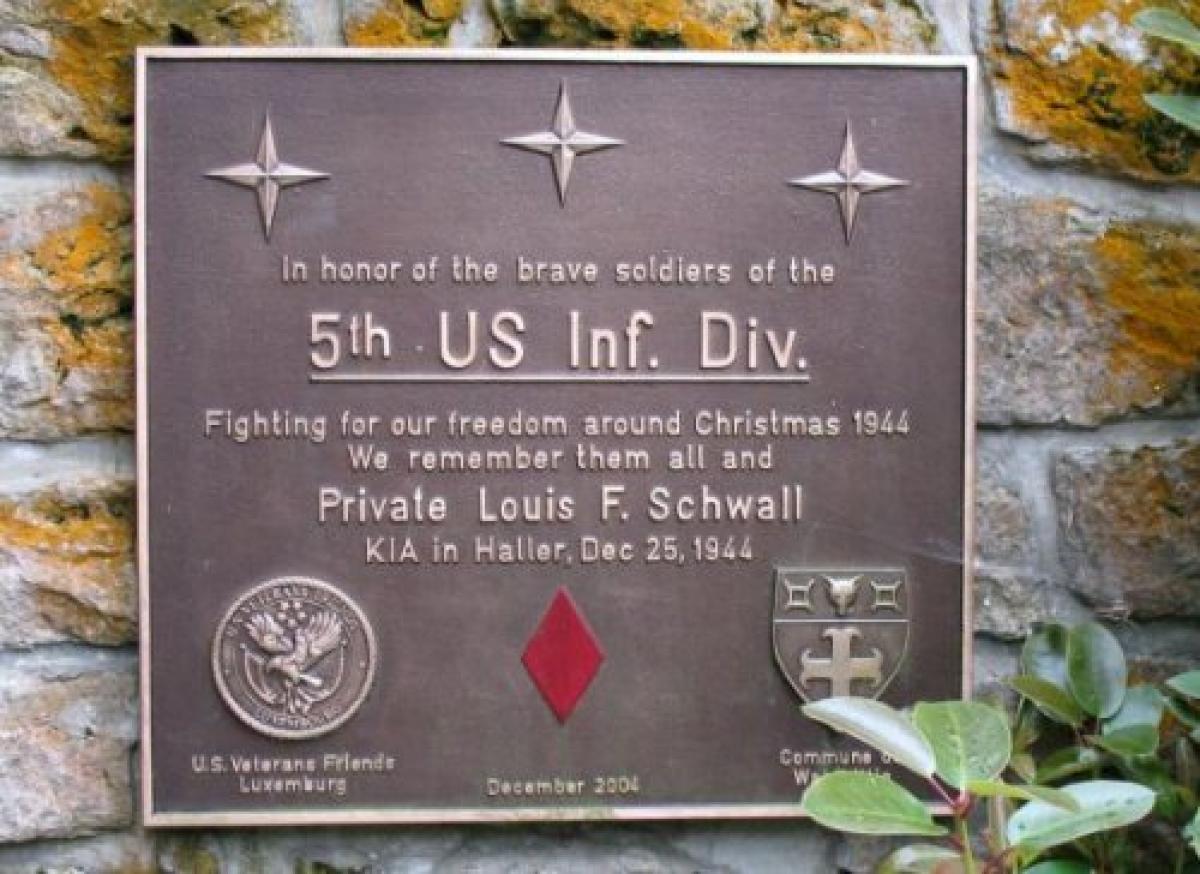 OK, Grove, Headstone Symbols and Meanings, U. S. Army 5th Infantry Division (Red Diamond)