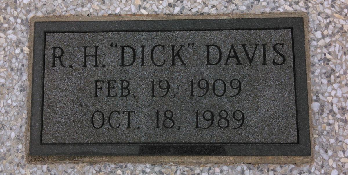 OK, Grove, Buzzard Cemetery, Davis, R. H. "Dick" Headstone
