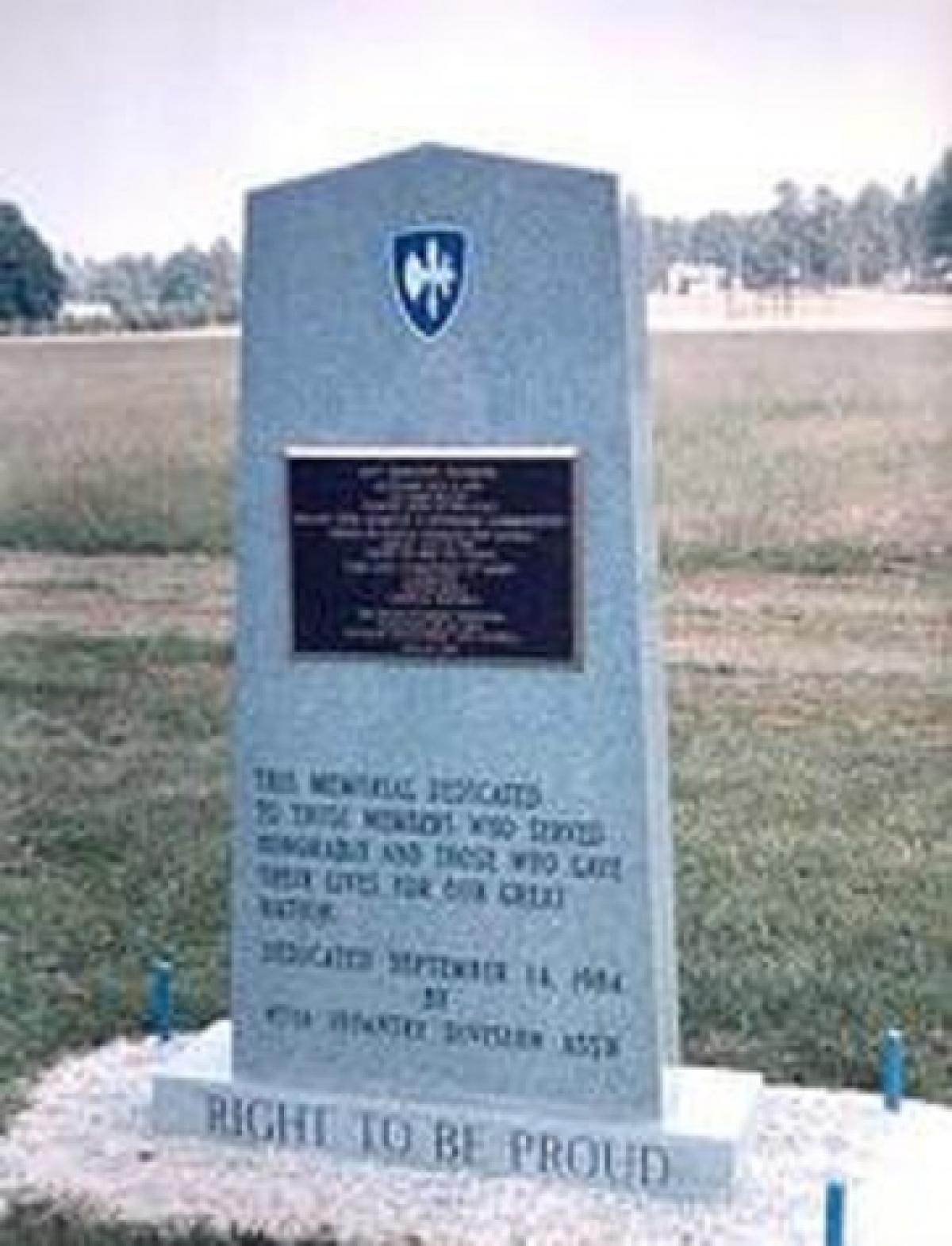 OK, Grove, Headstone Symbols and Meanings, U. S. Army 65th Infantry Division (Battle Axe)