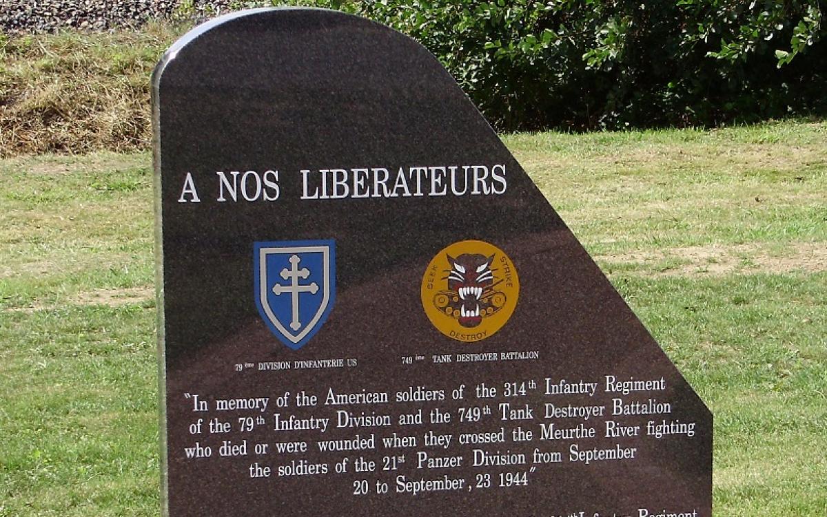 OK, Grove, Headstone Symbols and Meanings, U. S. Army 79th Infantry Division (Cross of Lorraine)