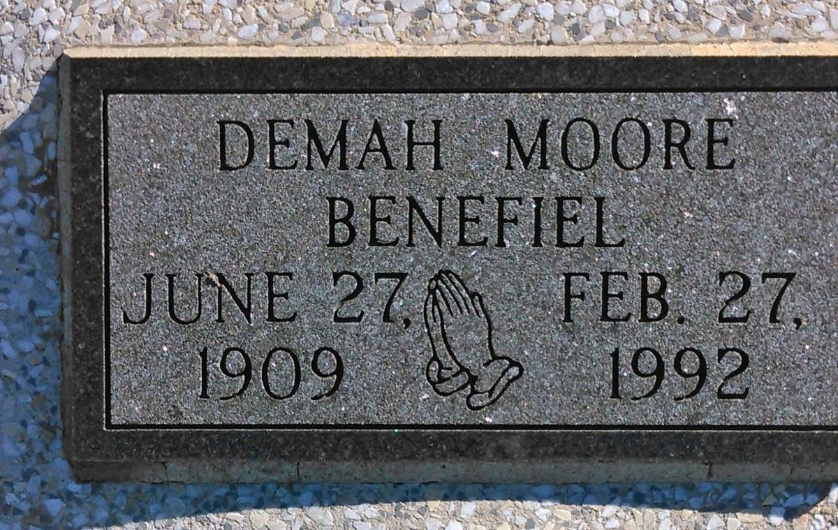 OK, Grove, Buzzard Cemetery, Benefiel, Demah Moore Headstone