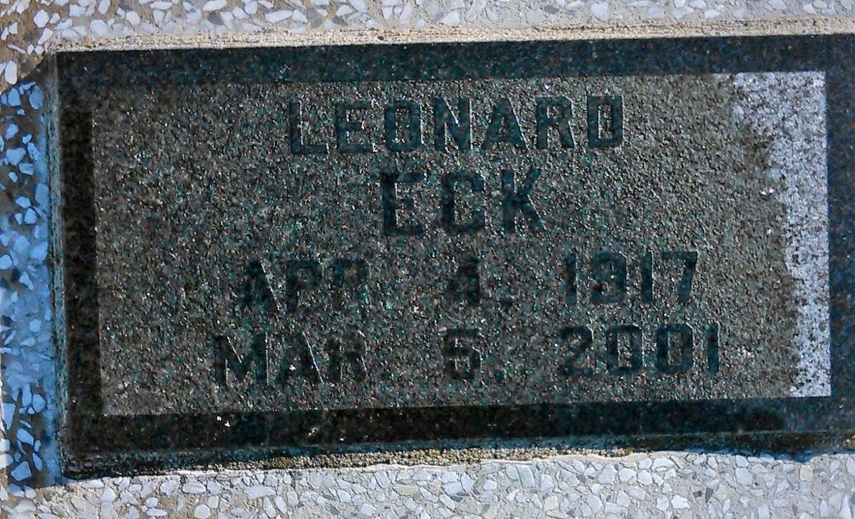 OK, Grove, Buzzard Cemetery, Eck, Leonard Headstone
