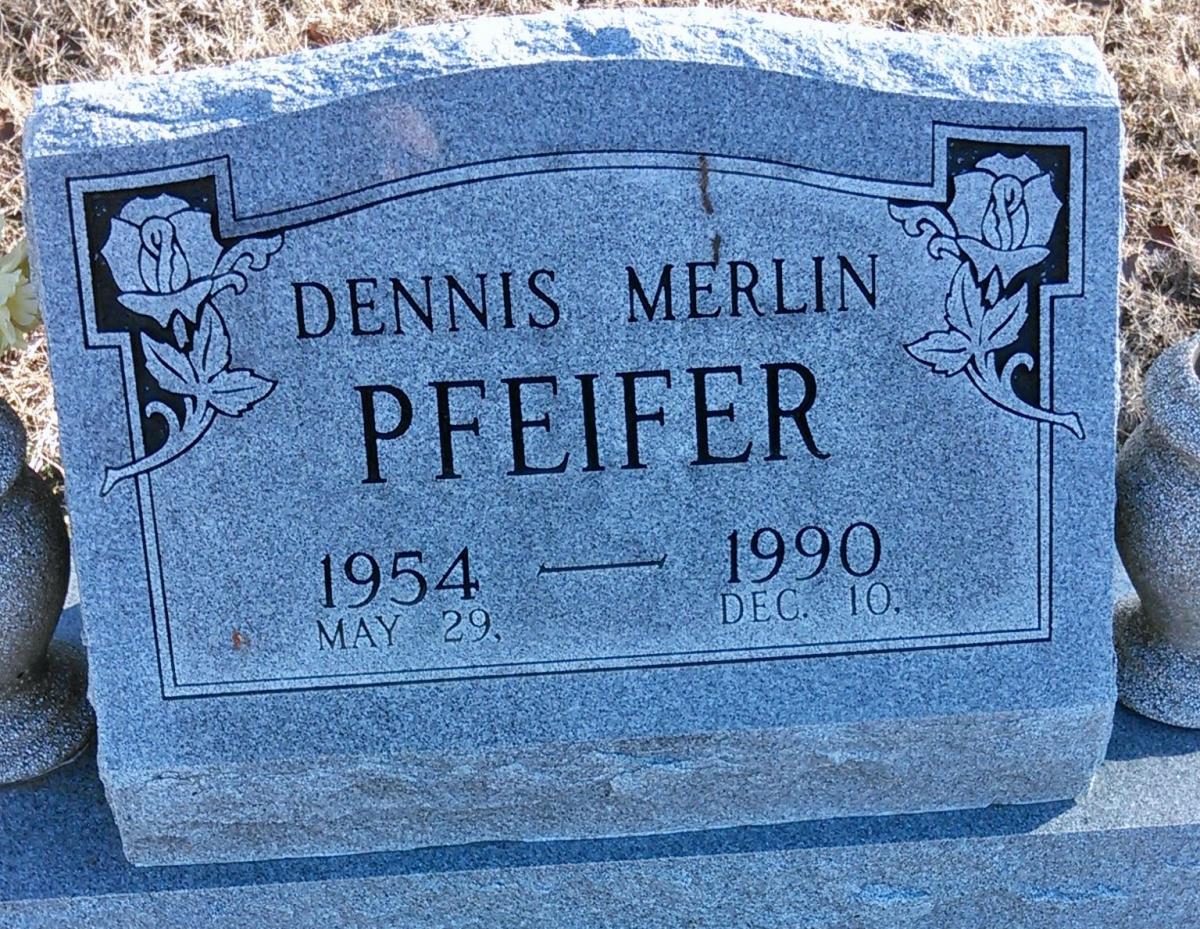 OK, Grove, Buzzard Cemetery, Pfeifer, Dennis Merlin Headstone