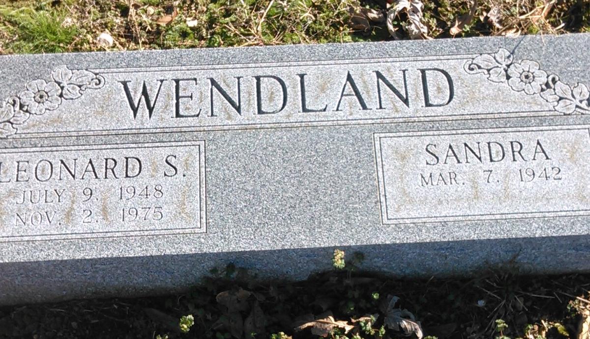 OK, Grove, Buzzard Cemetery, Wendland, Leonard S. & Sandra Headstone