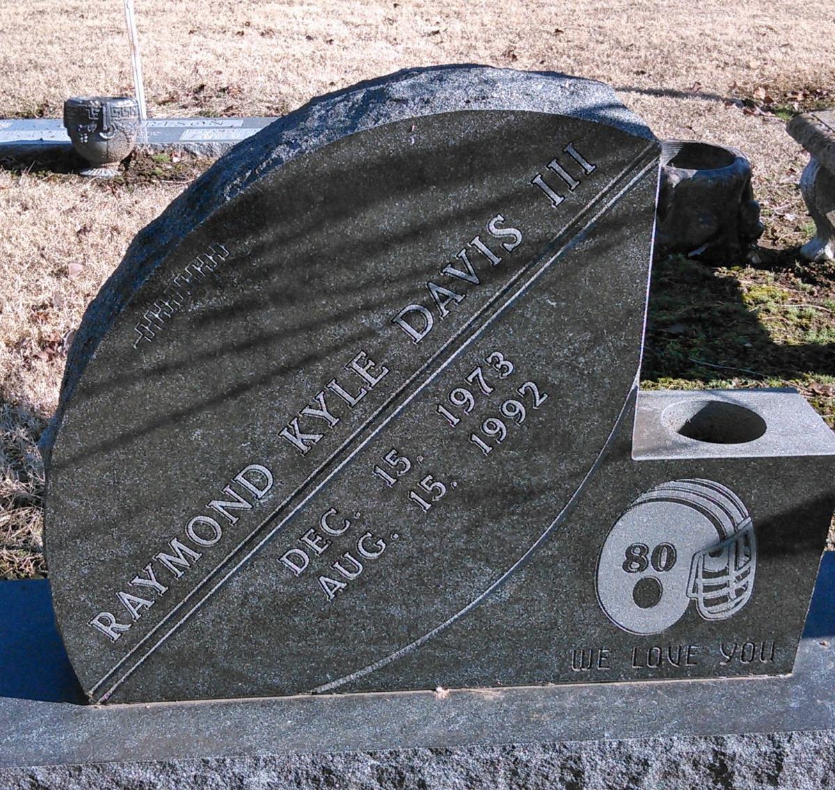OK, Grove, Buzzard Cemetery, Davis, Raymond Kyle III Headstone