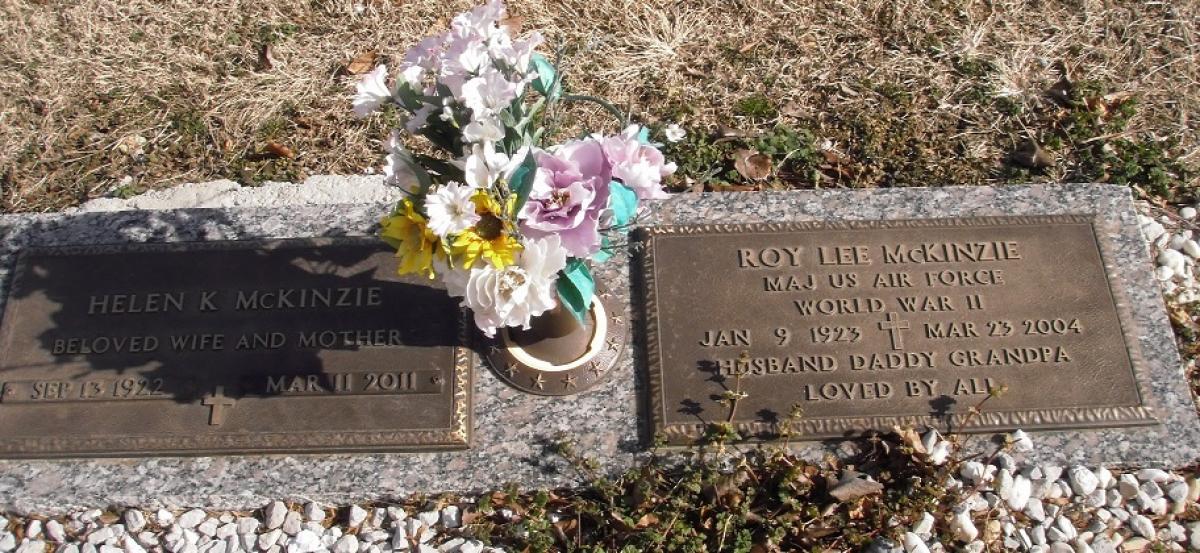 OK, Grove, Buzzard Cemetery, McKinzie, Roy Lee & Helen K. Headstone
