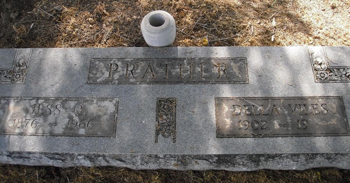 OK, Grove, Olympus Cemetery, Prather, Jess Q. & Della (Viles) Headstone