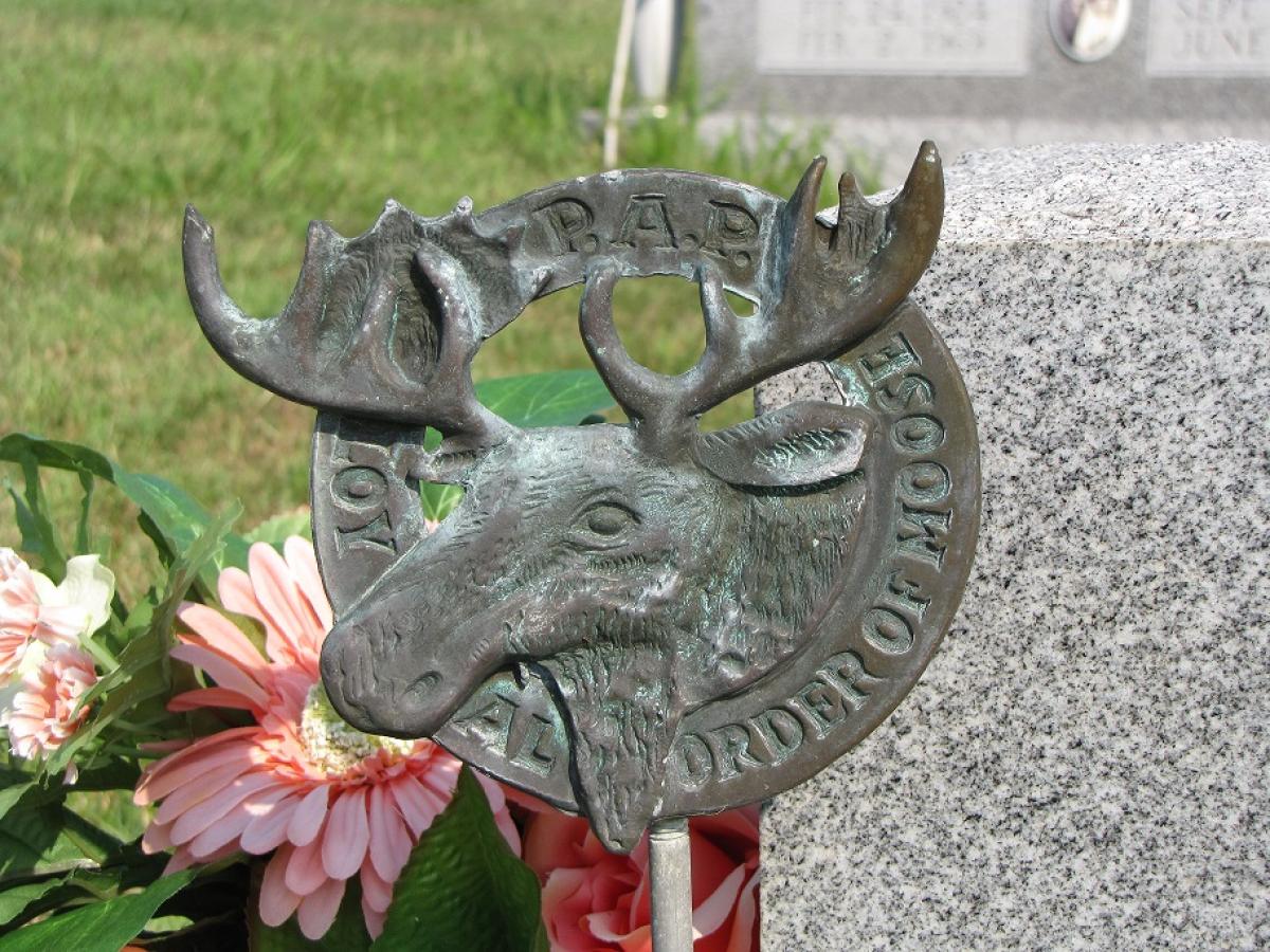 OK, Grove, Headstone Symbols and Meanings, Loyal Order of Moose