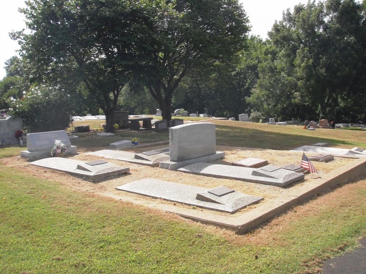 OK, Grove, Olympus Cemetery, Gibson Family Plot (Section 8)