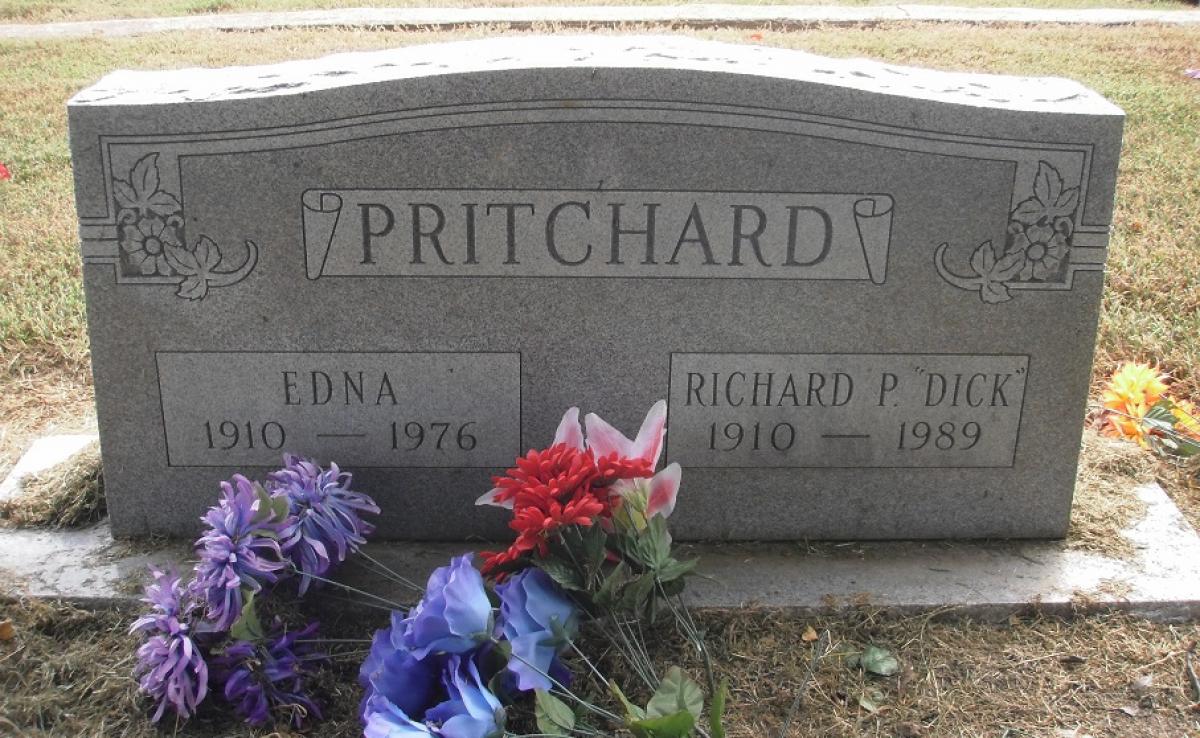 OK, Grove, Olympus Cemetery, Headstone, Pritchard, Richard P. & Edna