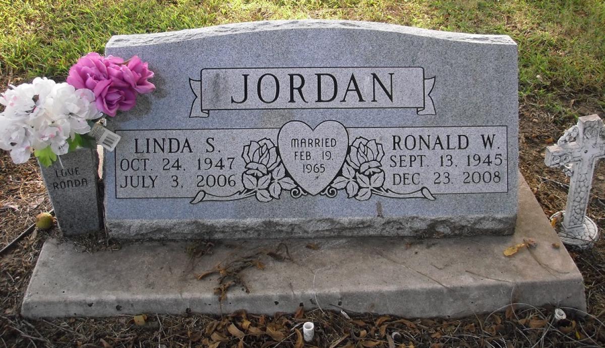 OK, Grove, Olympus Cemetery, Headstone, Jordan, Ronald W. & Linda S.