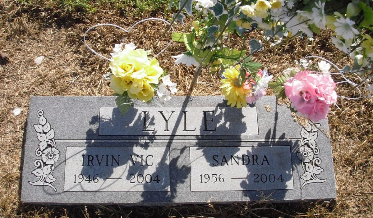 OK, Grove, Olympus Cemetery, Headstone, Lyle, Irvin Vic & Sandra