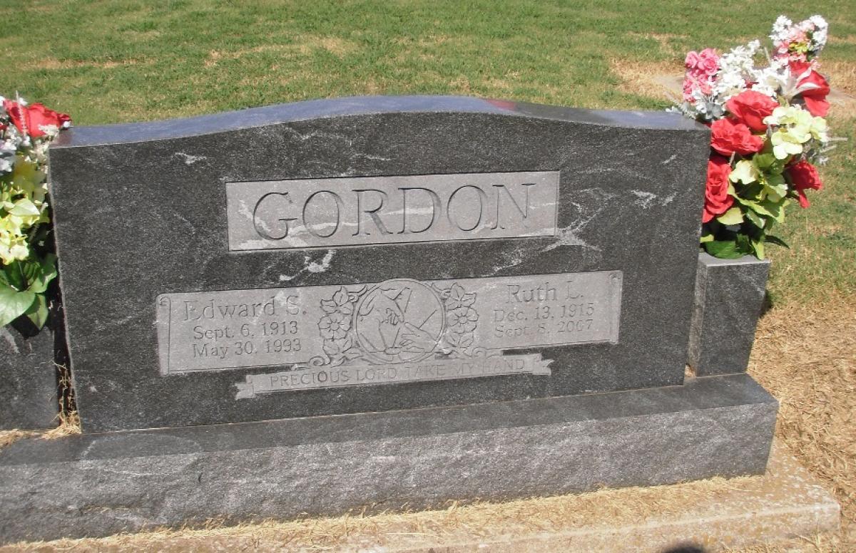 OK, Grove, Olympus Cemetery, Headstone, Gordon, Edward S. & Ruth L.