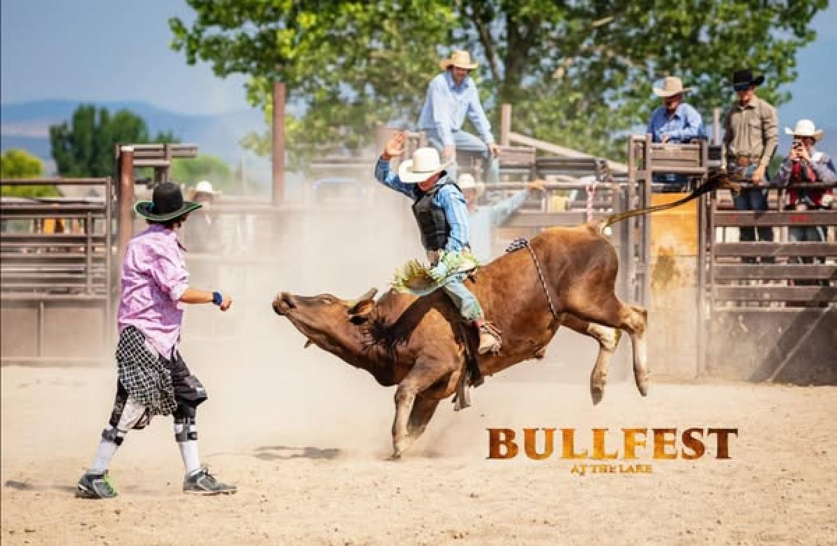 oklahoma, grove, grand lake, wolf creek park, bullfest, bull riding